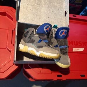 Air Jordan 4Retro Gray and Blue High-Top